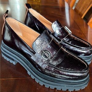 Miz Mooz Burgundy Patent Leather Lug Sole Loafers Size 7 Like New. Worn once